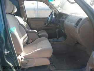 2001 Toyota 4Runner SR5 with VIN JT3GN86R310204401, listed as a IAAI auction lot 42034528 with 133,991 mi miles. Bid and sale history available at carsss.com. Image 5.