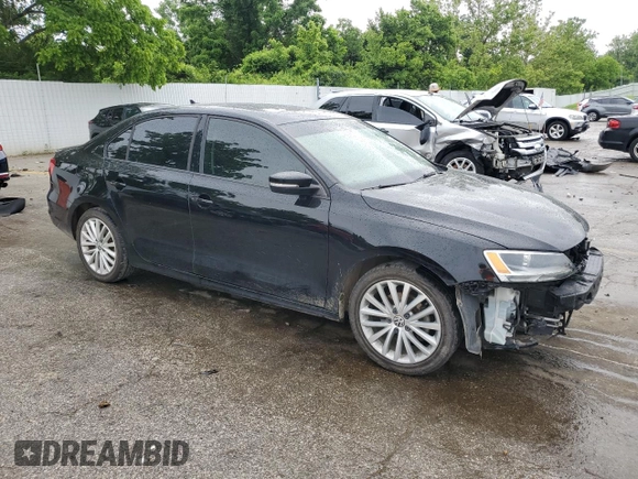 2015 Volkswagen Jetta SE z VIN 3VWD17AJ0FM356093, wystawiony jako Copart lot #60301455 z przebiegiem 106 253 mil mil oraz Szkoda całkowita • Salvage title. Historia ofert i sprzedaży dostępna na DreamBid. Obrazek 4.