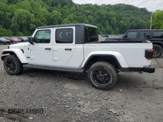 2024 Jeep Gladiator Sport S z VIN 1C6HJTAG0RL121370, wystawiony jako Copart lot #61211815 z przebiegiem 17 928 mil mil oraz Szkoda całkowita • Salvage title. Historia ofert i sprzedaży dostępna na DreamBid. Obrazek 2.