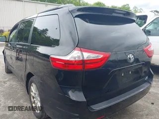 2017 Toyota Sienna LE z VIN 5TDJZ3DC5HS160965, wystawiony jako IAAI lot #42310690 z przebiegiem 142 274 mil mil oraz . Historia ofert i sprzedaży dostępna na DreamBid. Obrazek 3.
