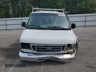 2005 Ford Econoline Passenger XL z VIN 1FBSS31P15HA82110, wystawiony jako Copart lot #52785675 z przebiegiem 158 908 mil mil oraz Szkoda całkowita • Salvage title. Historia ofert i sprzedaży dostępna na DreamBid. Obrazek 5.