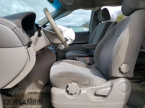 2004 Toyota Sienna CE with VIN 5TDZA23C74S073584, listed as a Copart auction lot 52727315 with 193,265 mi miles and Salvage Title. Bid and sale history available at carsss.com. Image 7.