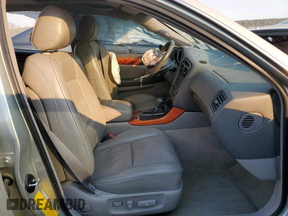 2001 Lexus GS 300 with VIN JT8BD69S710148070, listed as a Copart auction lot 50574035 with 159,555 mi miles and Salvage Title. Bid and sale history available at DreamBid. Image 7.