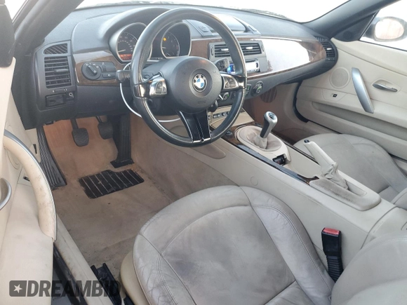 2007 BMW Z4 3.0i with VIN 4USBU33577LW60853, listed as a Copart auction lot 52030725 with 112,938 mi miles and Clean Title. Bid and sale history available at carsss.com. Image 8.