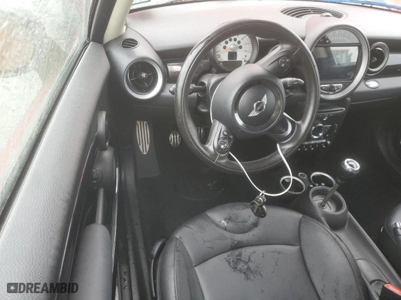 2011 MINI Cooper Hardtop S with VIN WMWSV3C5XBTY23889, listed as a Copart auction lot 52144945 with 68,311 mi miles and Salvage Title. Bid and sale history available at carsss.com. Image 8.