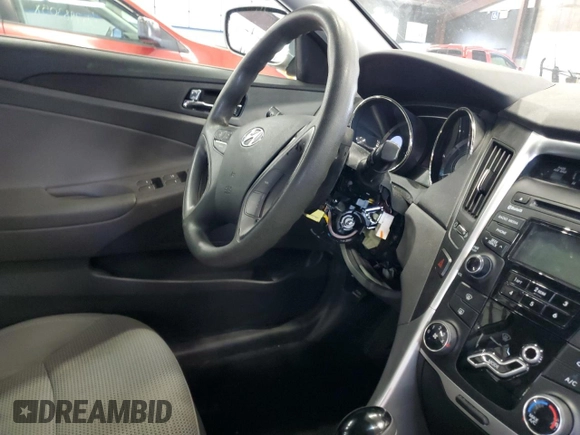 2013 Hyundai Sonata GLS z VIN 5NPEB4AC8DH659615, wystawiony jako Copart lot #55651985 z przebiegiem 81 532 mil mil oraz Szkoda całkowita • Salvage title. Historia ofert i sprzedaży dostępna na DreamBid. Obrazek 12.