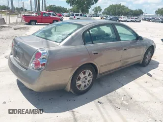 2005 Nissan Altima S with VIN 1N4AL11D95C179525, listed as a IAAI auction lot 42576953 with 126,836 mi miles and . Bid and sale history available at DreamBid. Image 4.
