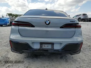 2023 BMW 7 Series 740i z VIN WBA23EH08PCM24789, wystawiony jako Copart lot #47390015 z przebiegiem 51 854 mil mil oraz Nie do naprawy • Non repairable. Historia ofert i sprzedaży dostępna na DreamBid. Obrazek 6.