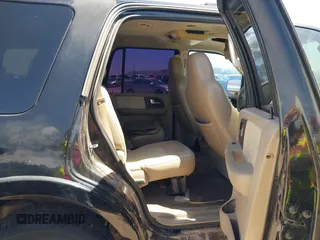 2004 Ford Expedition Eddie Bauer с VIN 1FMPU17L04LA95944, выставлен на аукционе IAAI как лот 42339649 с пробегом Не указан миль и . История ставок и продаж доступна на DreamBid. Изображение 8.