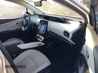 2016 Toyota Prius Four with VIN JTDKARFU2G3003110, listed as a IAAI auction lot 41730564 with 100,042 mi miles. Bid and sale history available at carsss.com. Image 5.