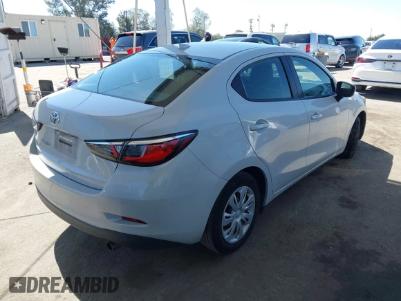 2019 Toyota Yaris L с VIN 3MYDLBYV5KY512111, выставлен на аукционе IAAI как лот 42317107 с пробегом 74 632 миль миль и . История ставок и продаж доступна на DreamBid. Изображение 4.
