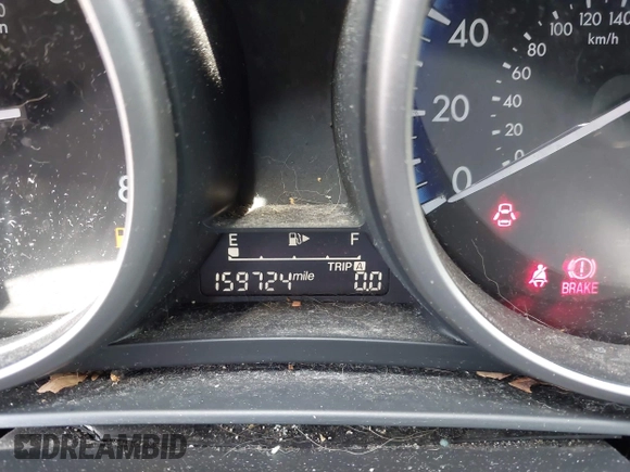 2013 Mazda 3 i Touring z VIN JM1BL1LP1D1832798, wystawiony jako IAAI lot #42466908 z przebiegiem 159 724 mil mil oraz . Historia ofert i sprzedaży dostępna na DreamBid. Obrazek 7.