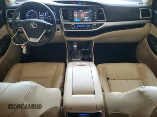 2018 Toyota Highlander SE с VIN 5TDJZRFHXJS872020, выставлен на аукционе Copart как лот 57116995 с пробегом 100 505 миль миль и Списание • Salvage title. История ставок и продаж доступна на DreamBid. Изображение 8.