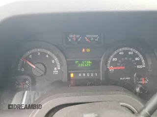 2010 Ford Econoline Cargo Commercial с VIN 1FTSS3EL1ADA07976, выставлен на аукционе Copart как лот 49588355 с пробегом 236 324 миль миль и Чистый • Clean title. История ставок и продаж доступна на DreamBid. Изображение 9.
