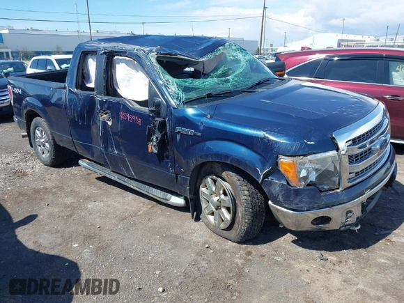 2013 Ford F-150 XL with VIN 1FTFX1EFXDKG21202, listed as a IAAI auction lot 41833771 with 142,152 mi miles. Bid and sale history available at carsss.com. Image 1.