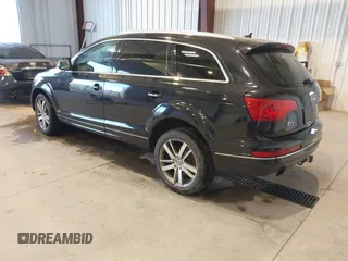 2013 Audi Q7 3.0T Premium Plus with VIN WA1LGAFE8DD003853, listed as a IAAI auction lot 40675011 with 104,517 mi miles. Bid and sale history available at carsss.com. Image 3.