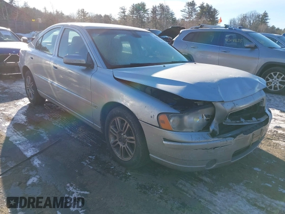 2006 Volvo S60 2.5T with VIN YV1RH592X62520554, listed as a IAAI auction lot 41461188 with 101,487 mi miles. Bid and sale history available at carsss.com. Image 1.
