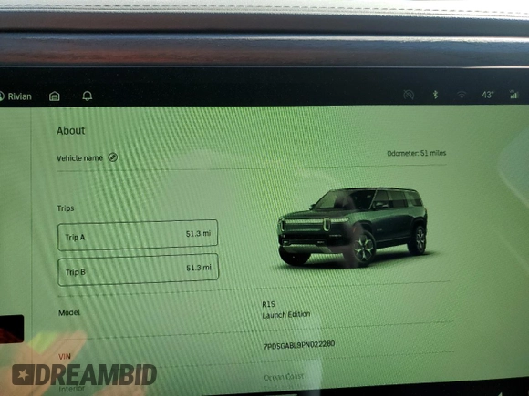 2023 Rivian R1S Launch Edition z VIN 7PDSGABL9PN022280, wystawiony jako Copart lot #83526124 z przebiegiem 51 mil mil oraz Szkoda całkowita • Salvage title. Historia ofert i sprzedaży dostępna na DreamBid. Obrazek 9.