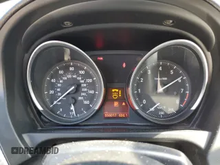 2013 BMW Z4 sDrive35i with VIN WBALM7C57DE385564, listed as a Copart auction lot 60422134 with 56,017 mi miles and Salvage Title. Bid and sale history available at carsss.com. Image 9.