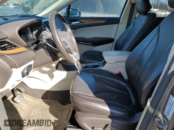 2016 Lincoln MKC Reserve with VIN 5LMTJ3DH8GUJ18868, listed as a Copart auction lot 89339255 with 60,298 mi miles and Salvage Title. Bid and sale history available at DreamBid. Image 7.