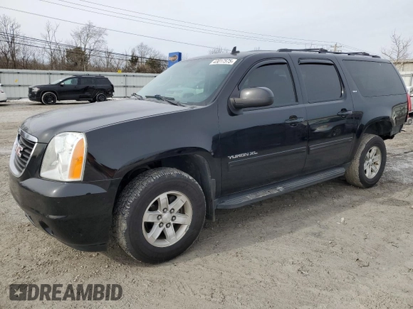 2014 GMC Yukon XL SLT with VIN 1GKS2KE78ER123895, listed as a Copart auction lot 43017575 with 229,145 mi miles and Salvage Title. Bid and sale history available at carsss.com. Image 1.