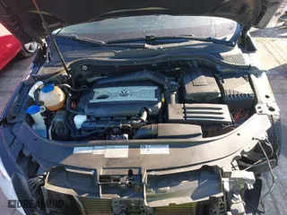 2013 Volkswagen CC Sport with VIN WVWBN7AN2DE524143, listed as a IAAI auction lot 41496924 with 121,372 mi miles. Bid and sale history available at carsss.com. Image 10.