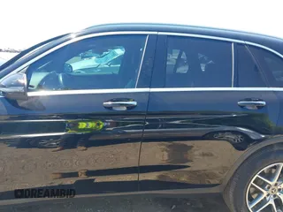 2019 Mercedes-Benz GLC 300 with VIN WDC0G4JB2KV126704, listed as a IAAI auction lot 42186764 with 63,070 mi miles and . Bid and sale history available at DreamBid. Image 14.