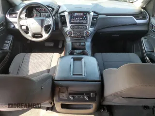 2018 Chevrolet Suburban LS z VIN 1GNSCGKC0JR278370, wystawiony jako Copart lot #57657395 z przebiegiem 224 903 mil mil oraz Czysty tytuł • Clean title. Historia ofert i sprzedaży dostępna na DreamBid. Obrazek 8.
