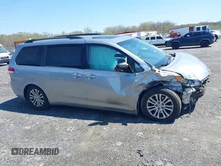 2013 Toyota Sienna XLE AAS with VIN 5TDYK3DC7DS299024, listed as a IAAI auction lot 42055130 with 349,520 mi miles. Bid and sale history available at carsss.com. Image 13.