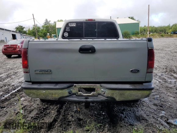 2005 Ford Super Duty F-250 XL with VIN 1FTSX21P15EA43770, listed as a Copart auction lot 65892814 with 136,698 mi miles and Salvage Title. Bid and sale history available at carsss.com. Image 6.