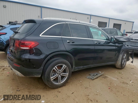 2022 Mercedes-Benz GLC 300 with VIN W1N0G8DBXNG114598, listed as a Copart auction lot 55828375 with 32,978 mi miles and Salvage title. Bid and sale history available at DreamBid. Image 3.