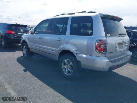 2007 Honda Pilot EX-L with VIN 5FNYF28677B005956, listed as a IAAI auction lot 41948401 with 185,599 mi miles. Bid and sale history available at carsss.com. Image 3.