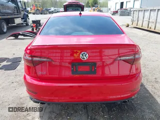 2019 Volkswagen Jetta GLI S z VIN 3VW6T7BU3KM255295, wystawiony jako IAAI lot #42173746 z przebiegiem 63 526 mil mil oraz . Historia ofert i sprzedaży dostępna na DreamBid. Obrazek 16.