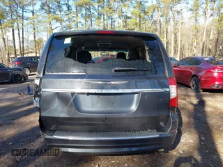 2013 Chrysler Town & Country Touring z VIN 2C4RC1BG1DR720868, wystawiony jako IAAI lot #41565277 z przebiegiem 345 241 mil mil oraz . Historia ofert i sprzedaży dostępna na DreamBid. Obrazek 15.