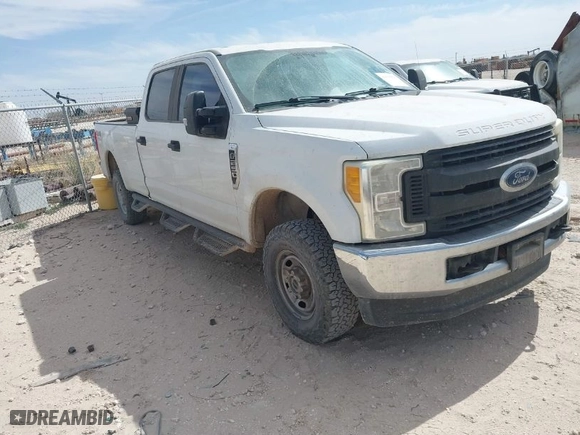 2017 Ford Super Duty F-250 SRW Lariat with VIN 1FT7W2B6XHEE73400, listed as a IAAI auction lot 41675678 with 179,224 mi miles. Bid and sale history available at carsss.com. Image 1.