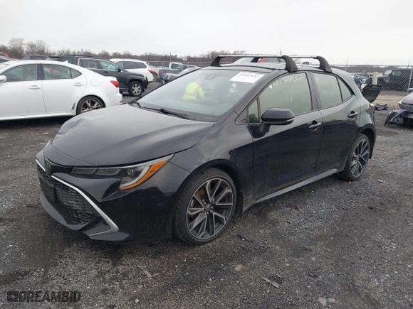 2021 Toyota Corolla Hatchback XSE with VIN JTNC4MBE5M3106428, listed as a IAAI auction lot 41497937 with 94,951 mi miles. Bid and sale history available at carsss.com. Image 17.