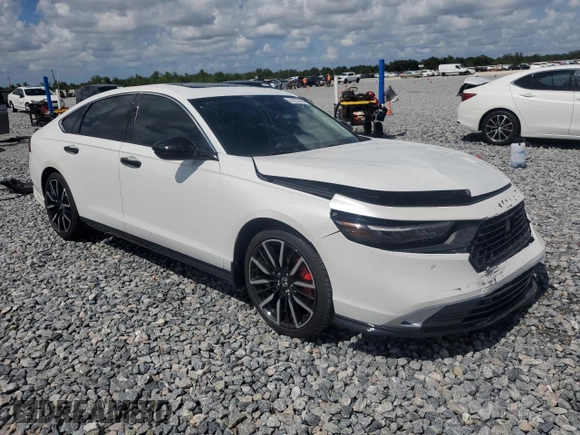 2023 Honda Accord Touring with VIN 1HGCY2F81PA025025, listed as a Copart auction lot 60253695 with 42,312 mi miles and Salvage title. Bid and sale history available at DreamBid. Image 4.