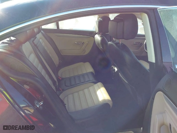 2013 Volkswagen CC Sport with VIN WVWBN7AN2DE524143, listed as a IAAI auction lot 41496924 with 121,372 mi miles. Bid and sale history available at carsss.com. Image 8.