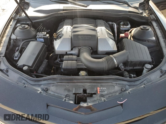 2010 Chevrolet Camaro 2SS z VIN 2G1FK1EJ4A9185780, wystawiony jako Copart lot #51762515 z przebiegiem 86 192 mil mil oraz Szkoda całkowita • Salvage title. Historia ofert i sprzedaży dostępna na DreamBid. Obrazek 11.