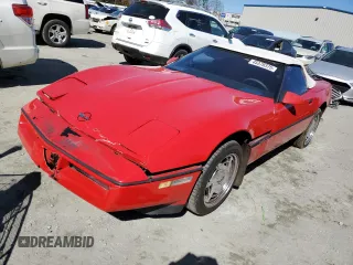 1989 Chevrolet Corvette with VIN 1G1YY3186K5109742, listed as a Copart auction lot 45378375 with 104,385 mi miles and Salvage Title. Bid and sale history available at carsss.com. Image 1.