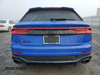 2022 Audi RS Q8 z VIN WU1ARBF15ND007471, wystawiony jako Copart lot #85458484 z przebiegiem Nie podano mil oraz Szkoda całkowita • Salvage title. Historia ofert i sprzedaży dostępna na DreamBid. Obrazek 6.