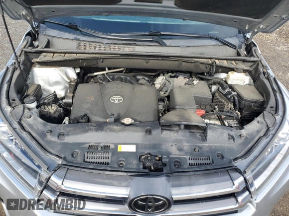 2018 Toyota Highlander Limited z VIN 5TDDZRFH7JS812998, wystawiony jako Copart lot #57641925 z przebiegiem 150 027 mil mil oraz Czysty tytuł • Clean title. Historia ofert i sprzedaży dostępna na DreamBid. Obrazek 11.