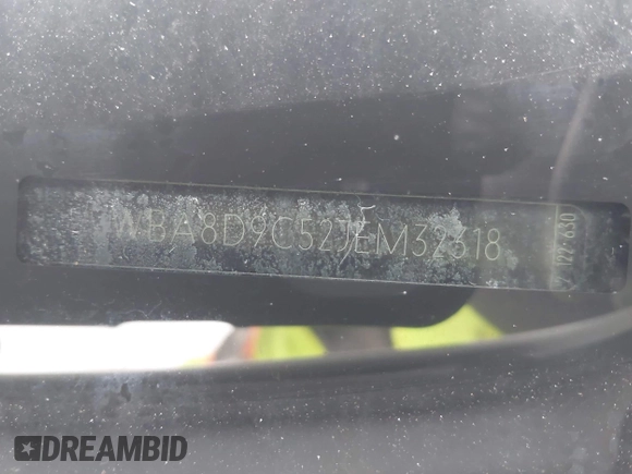 2018 BMW 3 Series 330i xDrive with VIN WBA8D9C52JEM32318, listed as a IAAI auction lot 42309352 with 61,828 mi miles and . Bid and sale history available at DreamBid. Image 17.