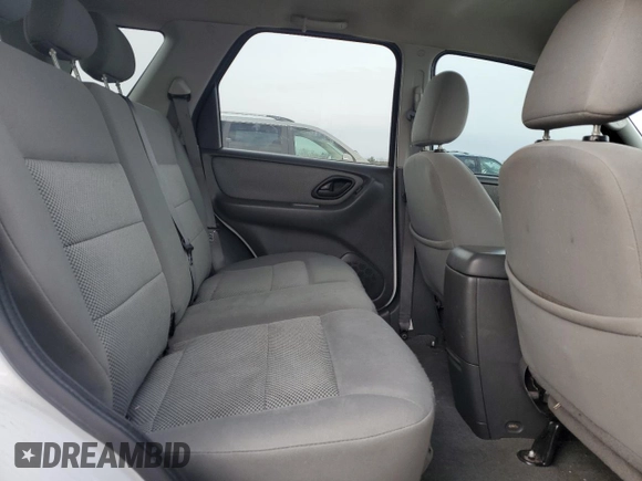 2005 Ford Escape Hybrid with VIN 1FMYU96H95KD42756, listed as a Copart auction lot 82042384 with 88,076 mi miles and Clean Title. Bid and sale history available at carsss.com. Image 11.