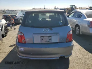 2006 Scion xA z VIN JTKKT624465014796, wystawiony jako Copart lot #70084474 z przebiegiem 156 493 mil mil oraz Szkody całkowita. Historia ofert i sprzedaży dostępna na DreamBid. Obrazek 6.