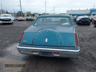 1982 Lincoln Continental with VIN 1MRBP98F1CY610073, listed as a IAAI auction lot 41953772 with 821,604 mi miles and . Bid and sale history available at DreamBid. Image 15.