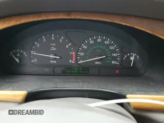 2000 Jaguar S-Type V6 z VIN SAJDA01C1YFL38878, wystawiony jako Copart lot #44323075 z przebiegiem 231 855 mil mil oraz Szkoda całkowita • Salvage title. Historia ofert i sprzedaży dostępna na DreamBid. Obrazek 9.