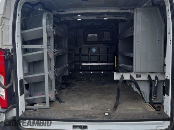 2019 Ford Transit с VIN 1FTYR1YG0KKA38013, выставлен на аукционе IAAI как лот 42832415 с пробегом 113 443 миль миль и . История ставок и продаж доступна на DreamBid. Изображение 7.