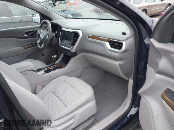 2017 GMC Acadia SLE with VIN 1GKKNSLAXHZ281407, listed as a IAAI auction lot 41911752 with 142,418 mi miles. Bid and sale history available at carsss.com. Image 5.