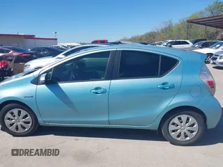 2013 Toyota Prius One z VIN JTDKDTB3XD1045937, wystawiony jako IAAI lot #41862939 z przebiegiem 144 947 mil mil oraz . Historia ofert i sprzedaży dostępna na DreamBid. Obrazek 14.